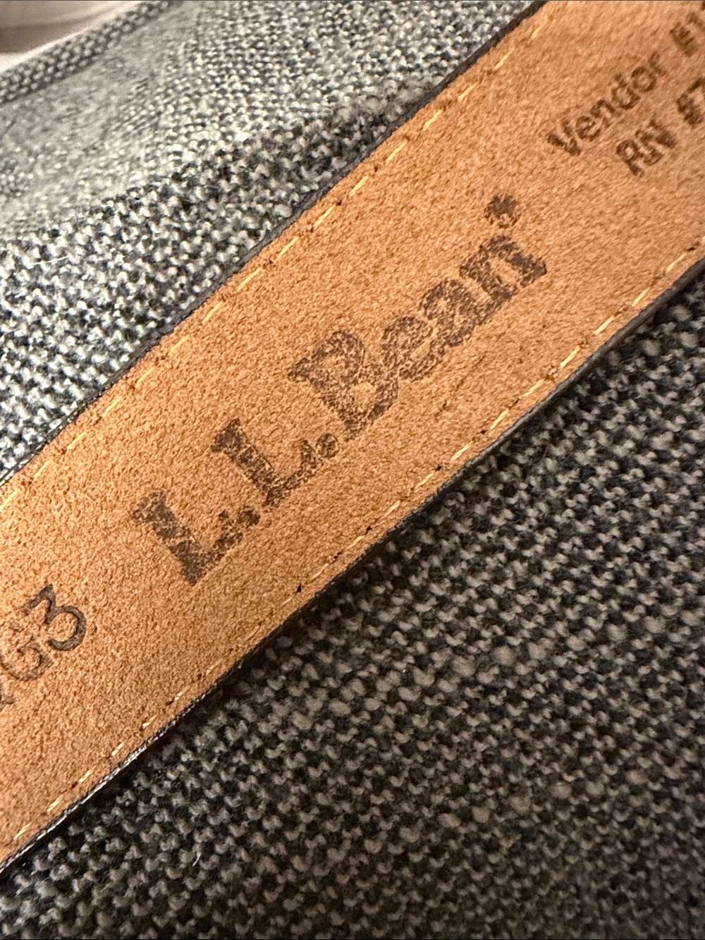 L.L.Bean Full Grain Leather Belt Brown Brass Buckle Size Large L - Picture 3 of 7